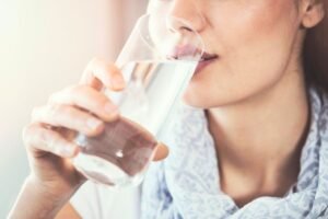 A urologist reveals the perfect daily water intake