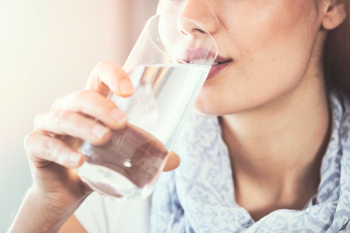 A urologist reveals the perfect daily water intake