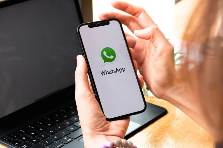 What happened the day I turned off the “seen” feature on WhatsApp