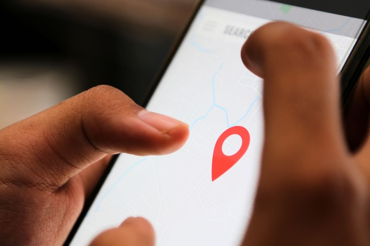 How to share your location by text in an emergency